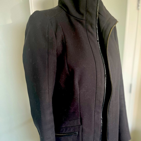 Zara basic black coat, slim fit in size small - Picture 3 of 6